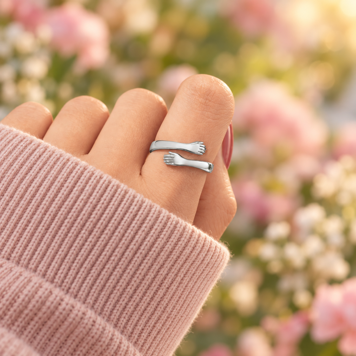 Hugging hands ring